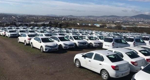 Mobilya parasına araba sahibi olabilirsiniz, fırsat ayağınıza geldi! Bankalar icralık ikinci el araçları ihale ile satıyor! 1