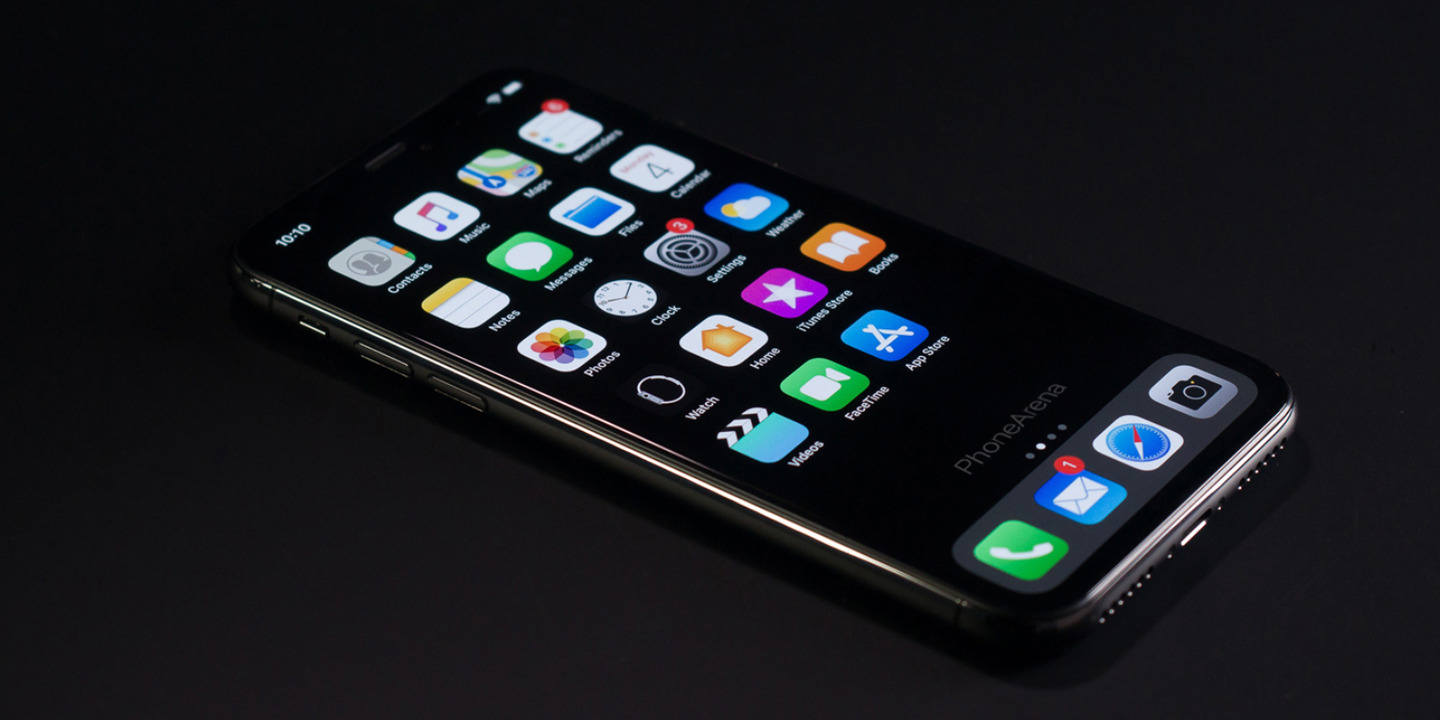 2019/02/08/iphone-11-ios-13-dark-mode-render-conceptw1500.jpg