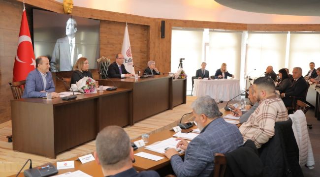 edirne-belediyesinden-cumhuriyetin-100uncu-yilina-armagan-anit-dikilecek-2.jpg