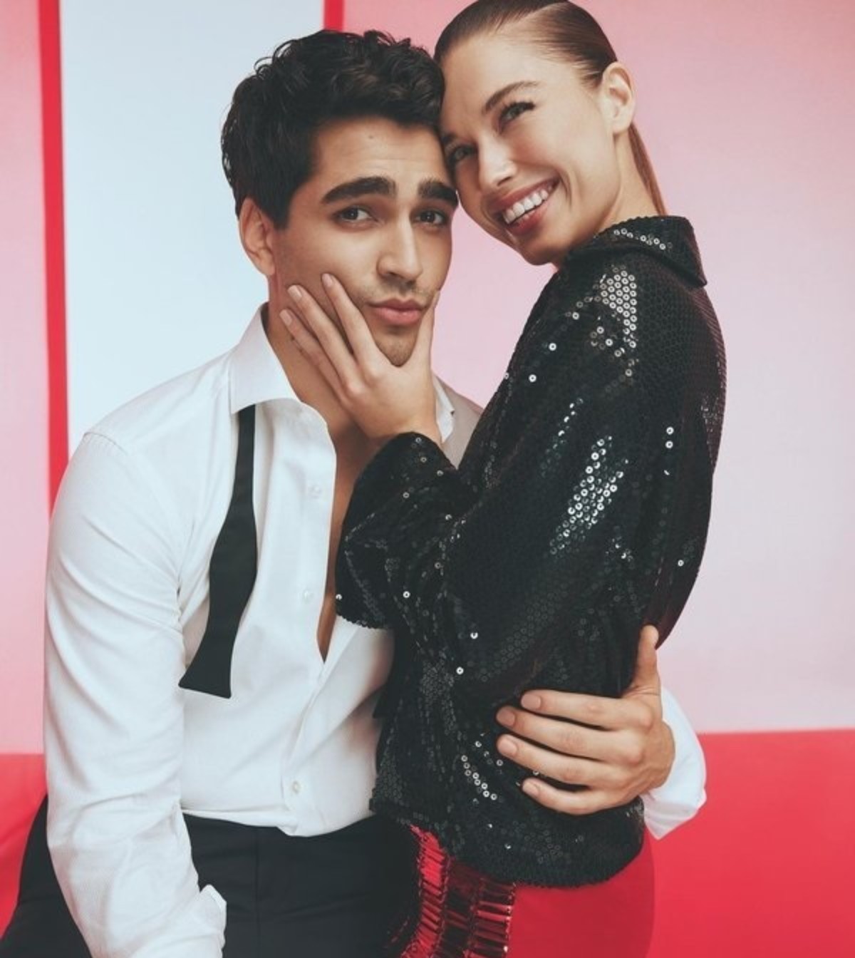 Afra ve Mert Ramazan dudak dudağa görüntülendi