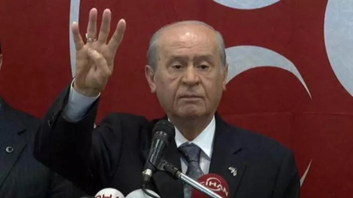 MHP lideri Bahçeli'den Uygur davasının savunucusu Rabia Kadir’e açık davet