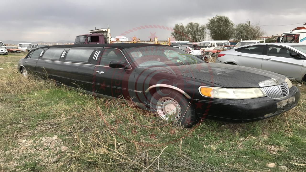 lincoln-town-car-limuzin-gursesgzt.jpg